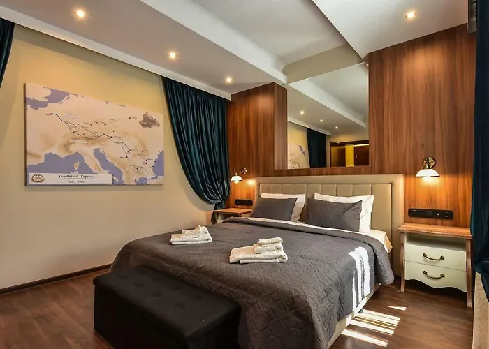 Palace Of Culture 2-Bedroom Retreat On Skobelev Blvd