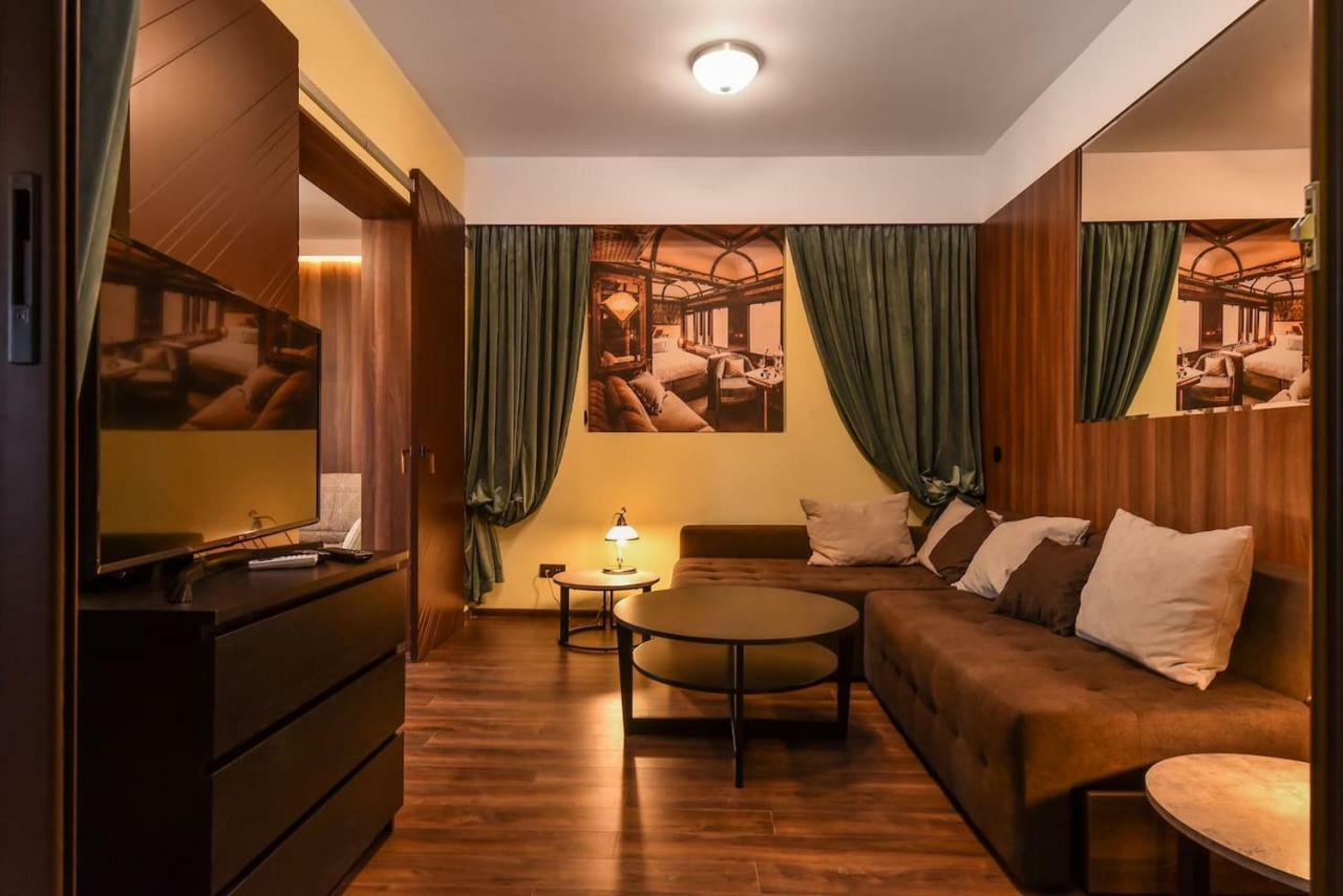 Palace Of Culture 2-bedroom Retreat On Skobelev Blvd Апартаменти *